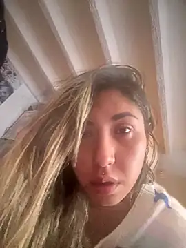 Snapshot of Khalyk_G chatting on 11/16/25, 01:28 Khalyk G online show from 11/16/25, 01:28