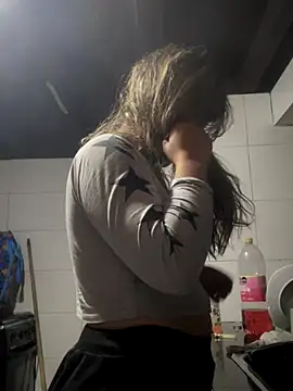 Snapshot of Khalyk_G chatting on 11/23/25, 07:19 Khalyk G online show from 11/23/25, 07:19