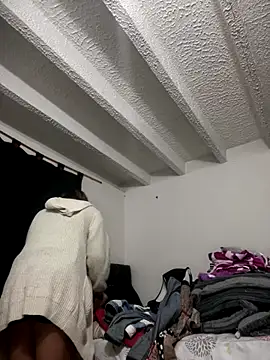 Snapshot of Khalyk_G chatting on 11/27/25, 05:20 Khalyk G online show from 11/27/25, 05:20