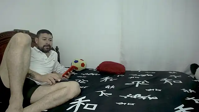 ambar jacksonn online show from 11/29/25, 03:31