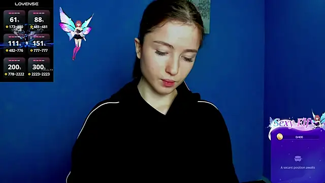 Snapshot of Luxuryalma chatting on 02/14/25, 07:17 Luxuryalma online show from 02/14/25, 07:17