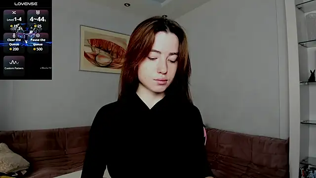 Luxuryalma online show from 10/07/25, 06:43