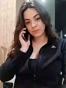 Snapshot of Alicia_Hot1 chatting on 01/15/25, 06:40 Alicia Hot1 online show from 01/15/25, 06:40