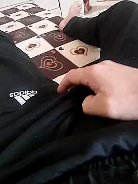 Snapshot of Egemen2245 chatting on 12/18/25, 11:27 Egemen2245 online show from 12/18/25, 11:27