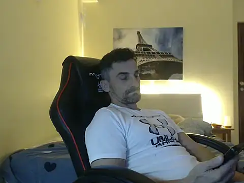 Snapshot of amydamarw chatting on 02/08/26, 06:28 amydamarw online show from 02/08/26, 06:28