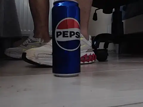 Snapshot of amydamarw chatting on 02/15/26, 07:51 amydamarw online show from 02/15/26, 07:51