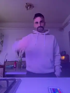 Snapshot of amydamarw chatting on 02/19/26, 05:36 amydamarw online show from 02/19/26, 05:36