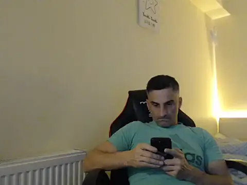 Snapshot of amydamarw chatting on 02/19/26, 05:42 amydamarw online show from 02/19/26, 05:42