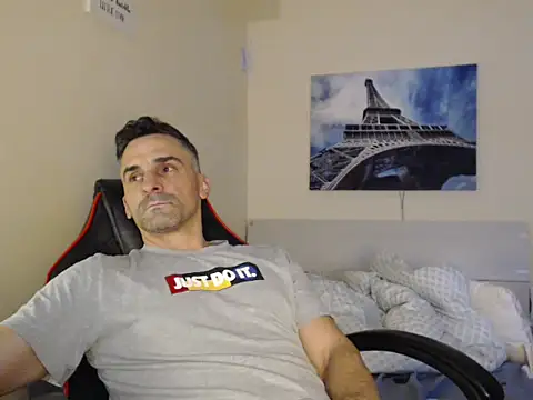 Snapshot of amydamarw chatting on 02/22/26, 03:51 amydamarw online show from 02/22/26, 03:51