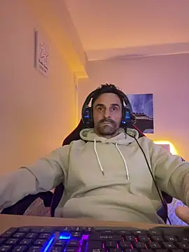 Snapshot of amydamarw chatting on 02/27/26, 05:57 amydamarw online show from 02/27/26, 05:57