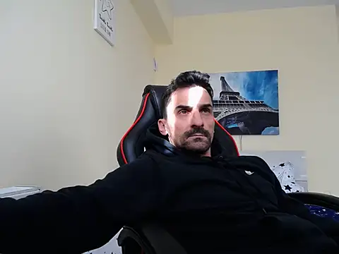 Snapshot of amydamarw chatting on 03/01/26, 01:13 amydamarw online show from 03/01/26, 01:13