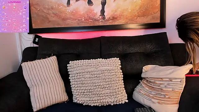 Snapshot of shannel__queen chatting on 09/24/25, 07:17 shannel queen online show from 09/24/25, 07:17