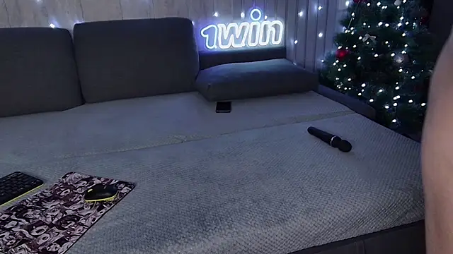 Snapshot of wineandboobss chatting on 01/23/25, 06:03 wineandboobss online show from 01/23/25, 06:03