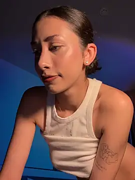 Sophiehii online show from 03/26/26, 02:00