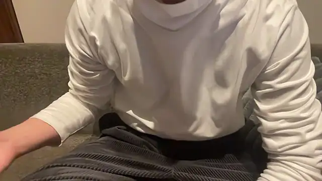 atom0407 online show from 01/12/25, 04:08