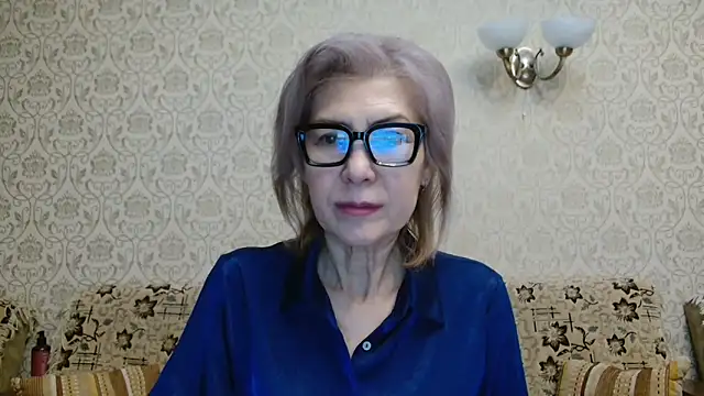 Elegant00Lady online show from 10/03/25, 02:58
