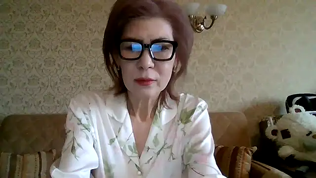 Elegant00Lady online show from 02/16/26, 04:30