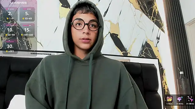 Snapshot of Seductivo_jr chatting on 02/28/26, 04:57 Seductivo jr online show from 02/28/26, 04:57