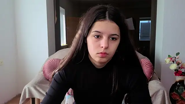 Molly Owens online show from 09/19/25, 05:53