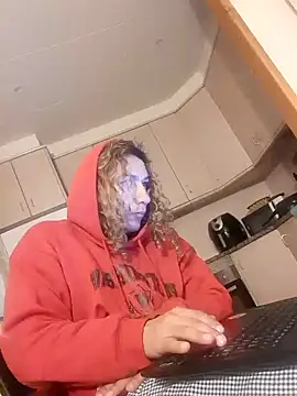 Snapshot of Greacky chatting on 02/07/25, 12:09 Greacky online show from 02/07/25, 12:09