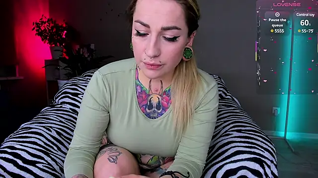 Tanya Acid online show from 02/18/25, 06:58