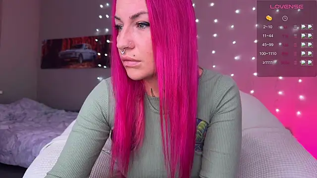Snapshot of Tanya_Acid chatting on 07/10/26, 04:39 Tanya Acid online show from 07/10/26, 04:39