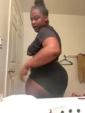 Prettynthick12 online show from 03/14/26, 12:39