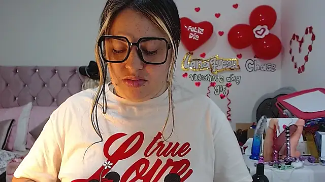 lanaqueen699 online show from 02/27/25, 03:26