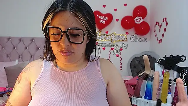 lanaqueen699 online show from 03/04/25, 07:43