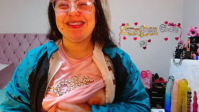 lanaqueen699 online show from 09/15/25, 12:27