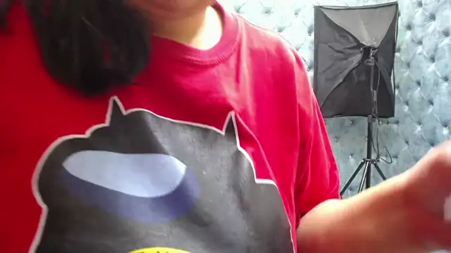 NaomyPrinces online show from 12/06/24, 01:33