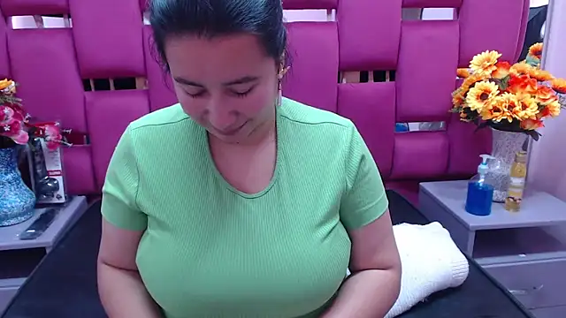 NaomyPrinces online show from 01/20/25, 01:32