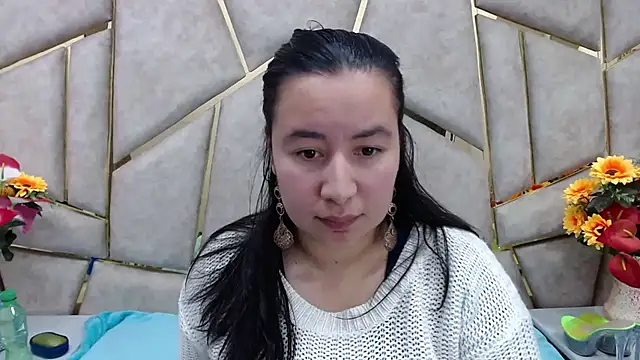 NaomyPrinces online show from 02/09/25, 02:40