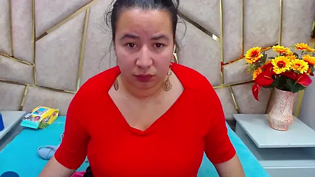 NaomyPrinces online show from 02/14/25, 01:29