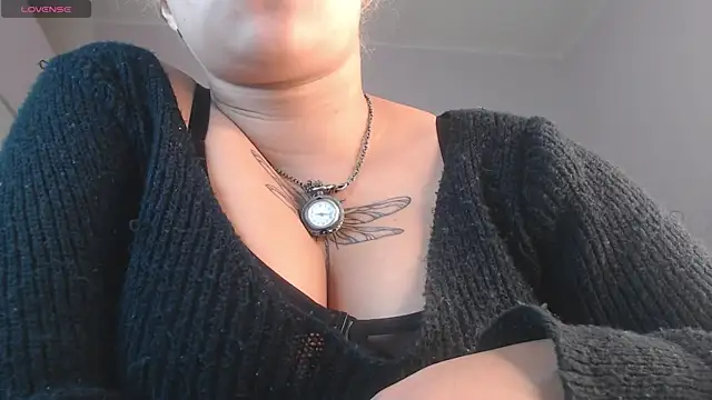 april bunnyy online show from 10/25/25, 09:20