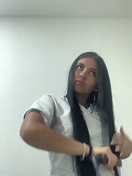 Larabrooks online show from 02/19/26, 05:42