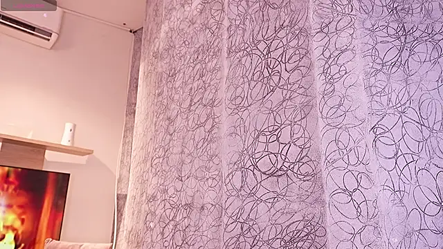 Melany Luv online show from 04/02/26, 10:07