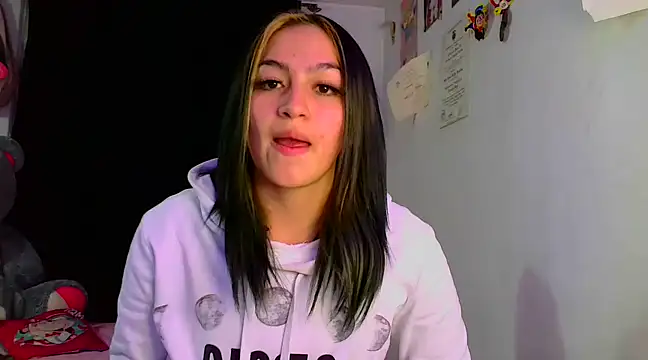 lucycherry   online show from 12/11/24, 02:19