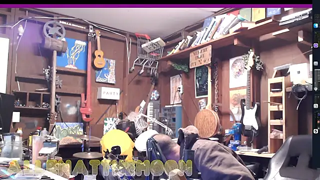 itsjameswebbscope online show from 11/18/25, 08:30