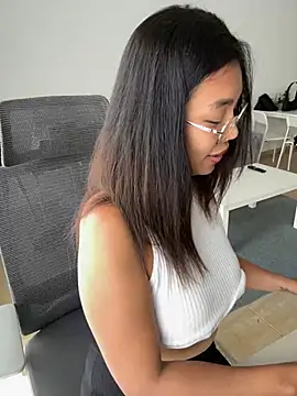 NaughtyMe online show from 12/06/24, 07:43