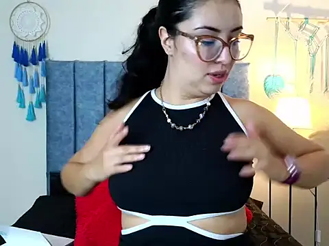 Snapshot of EvoletFMK chatting on 09/26/25, 05:39 EvoletFMK online show from 09/26/25, 05:39