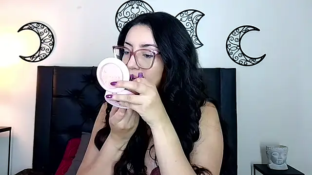 Snapshot of EvoletFMK chatting on 11/09/25, 11:19 EvoletFMK online show from 11/09/25, 11:19