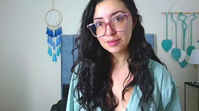 Snapshot of EvoletFMK chatting on 11/24/25, 10:15 EvoletFMK online show from 11/24/25, 10:15