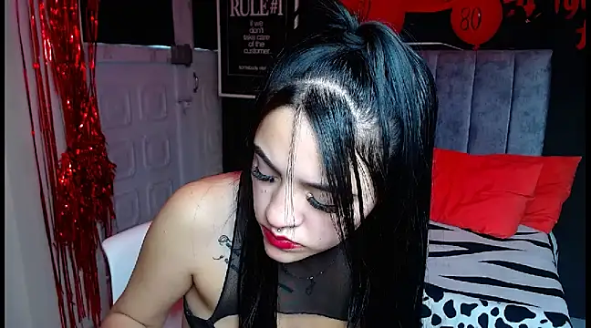 Violettasquirt online show from 03/11/25, 06:41