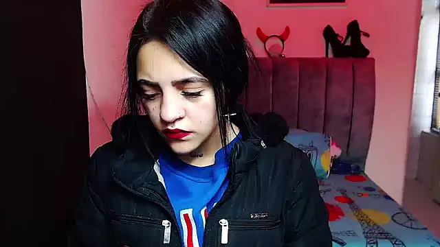 Violettasquirt online show from 10/08/25, 01:20