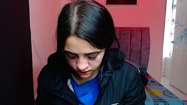 Violettasquirt online show from 10/14/25, 02:07