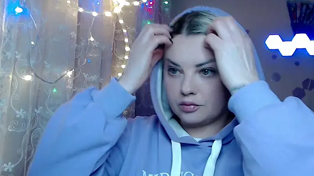 JewellKiss7 online show from 02/04/26, 09:53