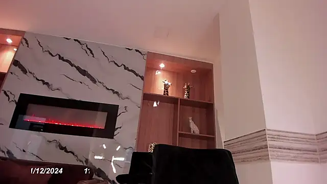 Snapshot of Isabel_Escorcia chatting on 12/12/24, 04:59 Isabel Escorcia online show from 12/12/24, 04:59