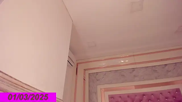 Snapshot of Isabel_Escorcia chatting on 03/01/25, 11:04 Isabel Escorcia online show from 03/01/25, 11:04