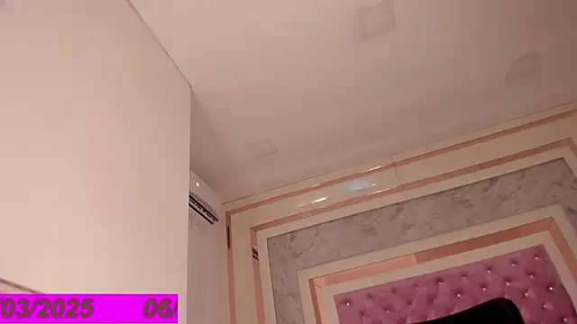 Snapshot of Isabel_Escorcia chatting on 03/06/25, 04:41 Isabel Escorcia online show from 03/06/25, 04:41